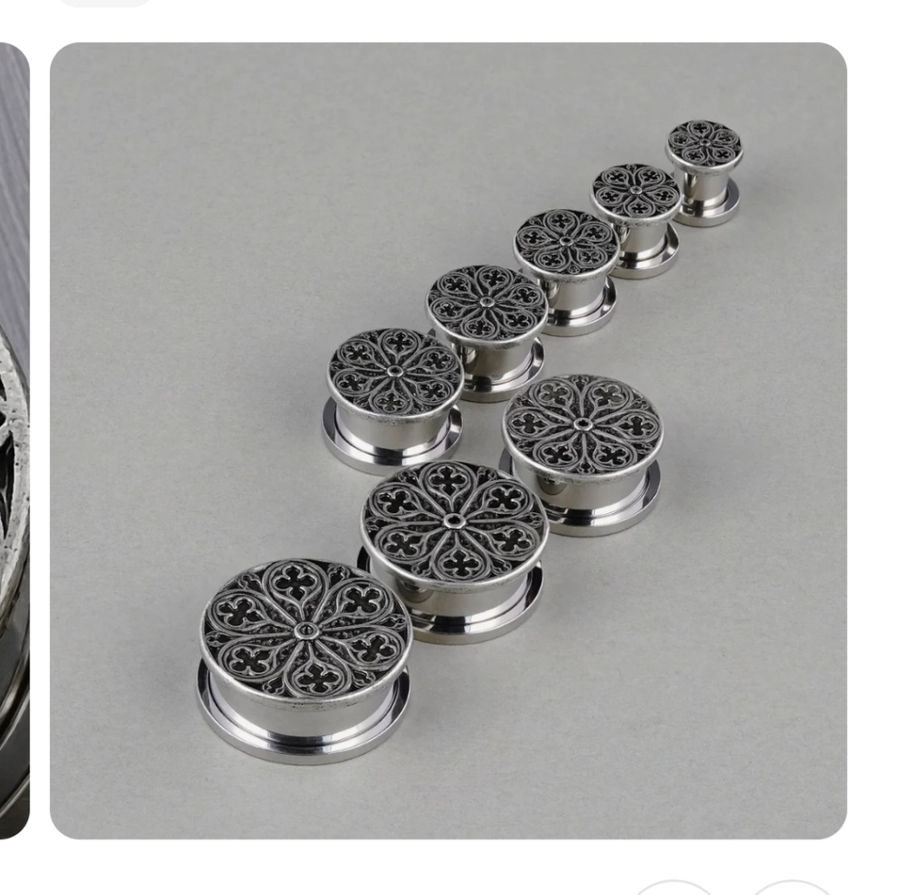 Cathedral Rose Plugs - Picture 2 of 3